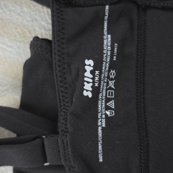 SKIMS Fits Everbody Triangle Bralette Size:Medium Onyx - Picture 5 of 5